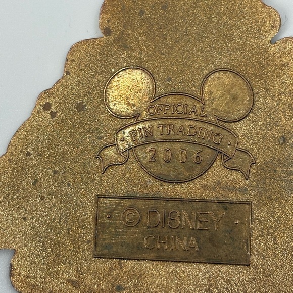 DISNEY PIN TRADING: Disneyland Resort - Where dreams come true 2008 w clasp - Picture 12 of 15